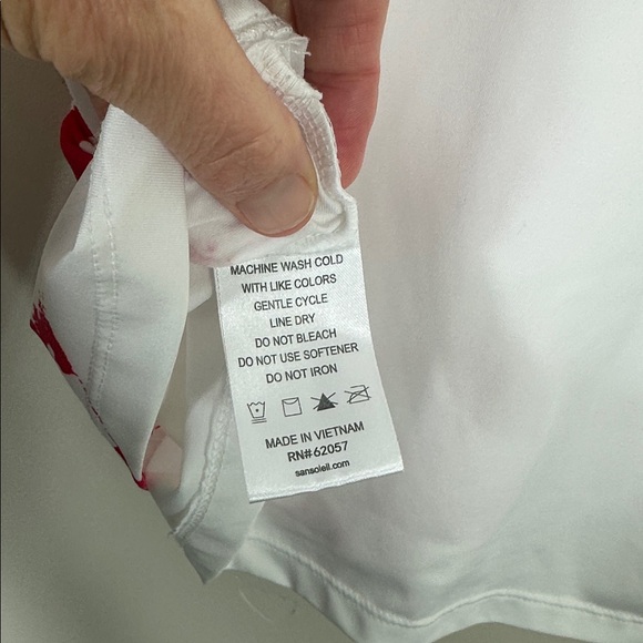 SanSoliel Red White & Blue Flag Long Sleeve 3/4 Zip golf tennis top Small - Picture 6 of 6